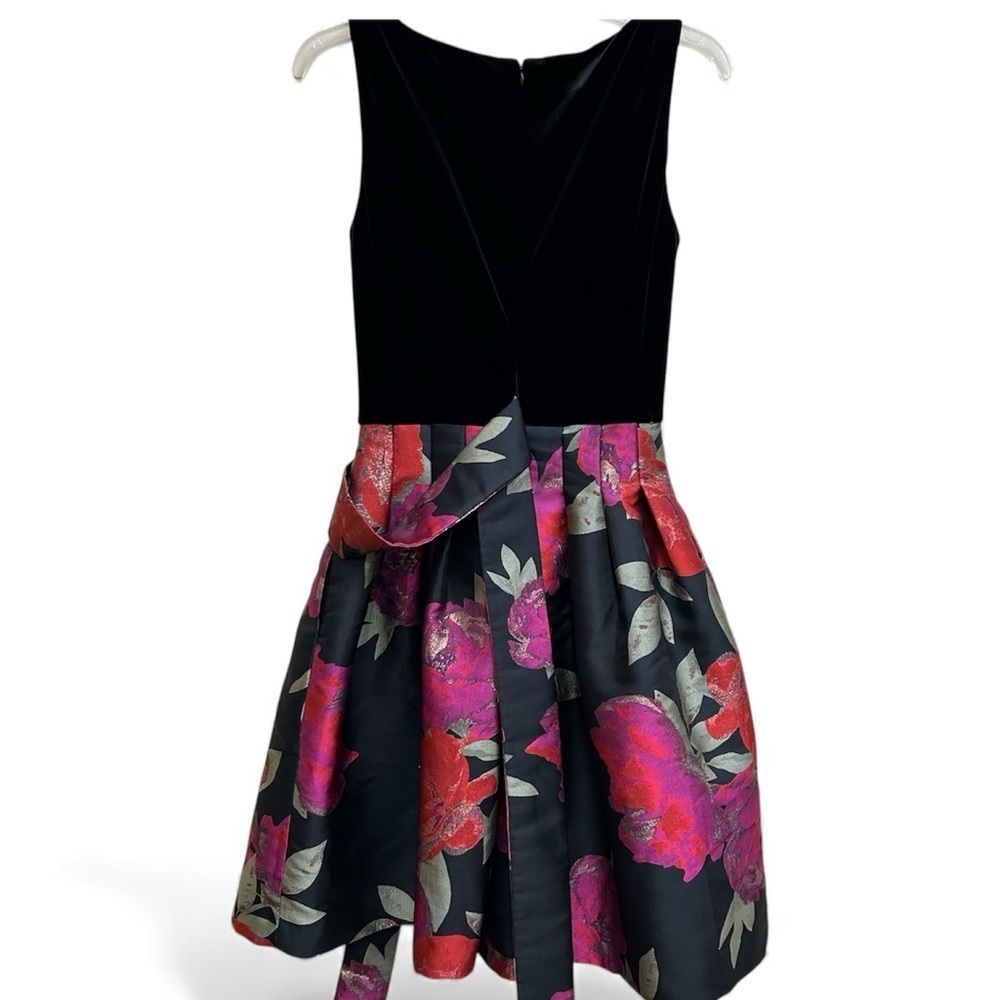 Alex Marie Allie Jacquard Fit & Flare A Line Skirt w Pockets Pink & Black Floral - Picture 3 of 6